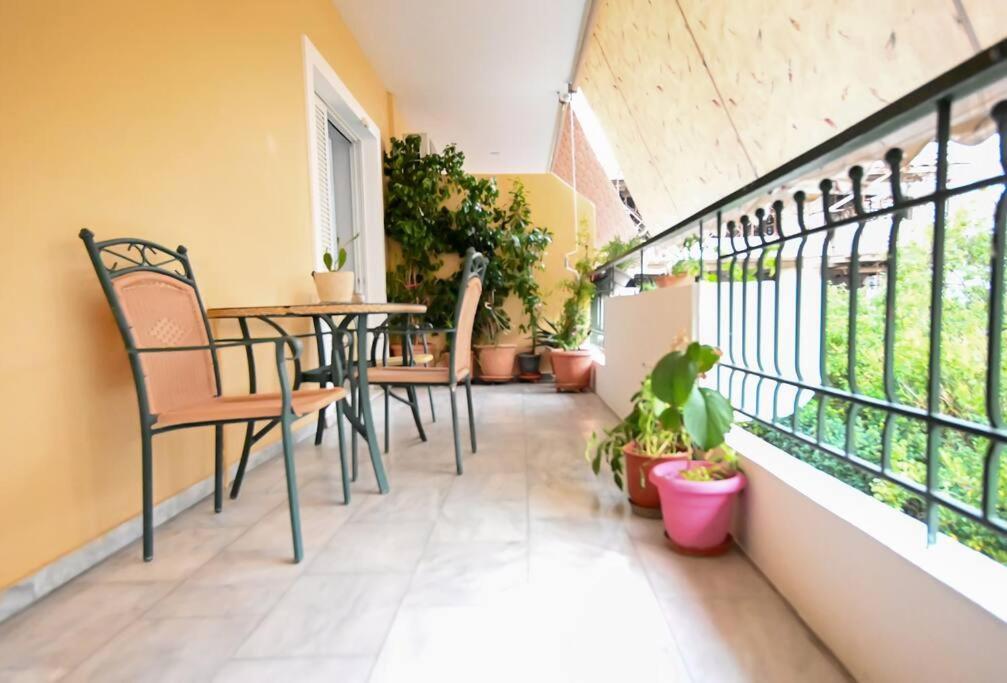 Lili'S Apartment Eleusis Zewnętrze zdjęcie
